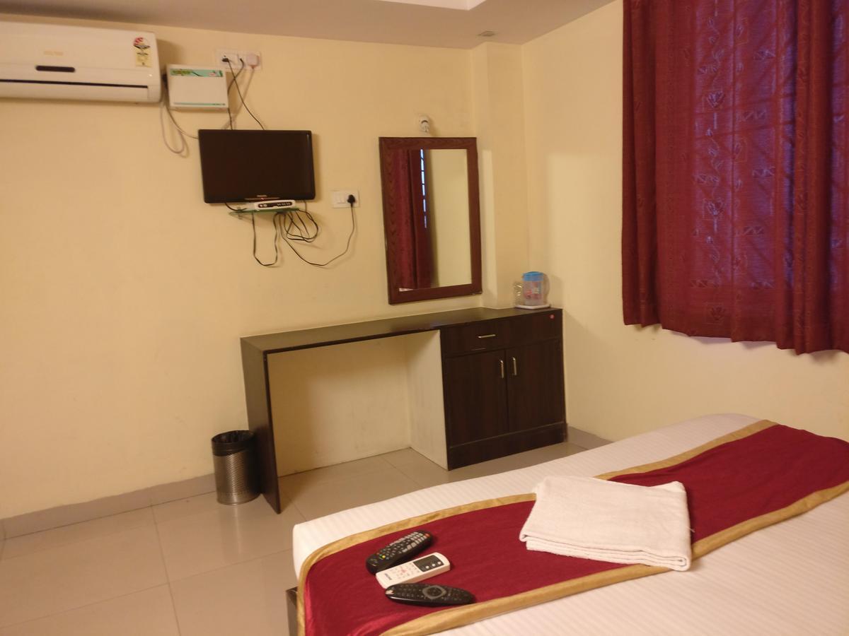 Hotel Skyland Μπανγκαλόρ Εξωτερικό φωτογραφία